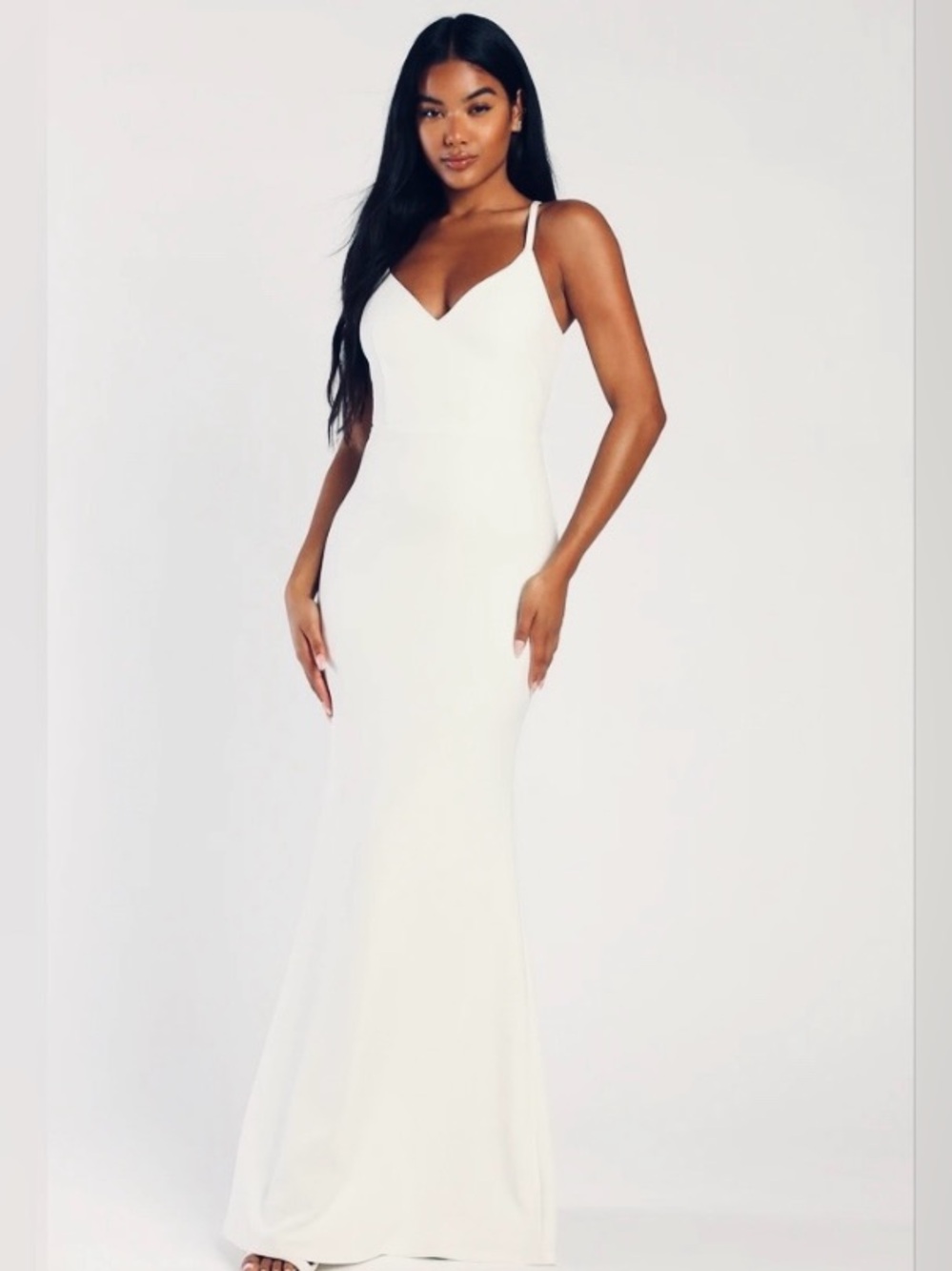 NWT Lulus White Maxi Dress with Button Keyhole Back